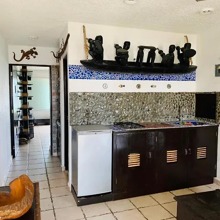 Brisas Beachfront Studios In Hotel Zone Cancun Exterior photo