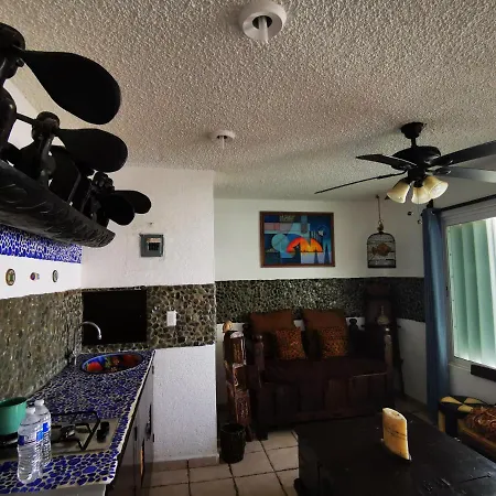Brisas Beachfront Studios In Hotel Zone Cancun Exterior photo
