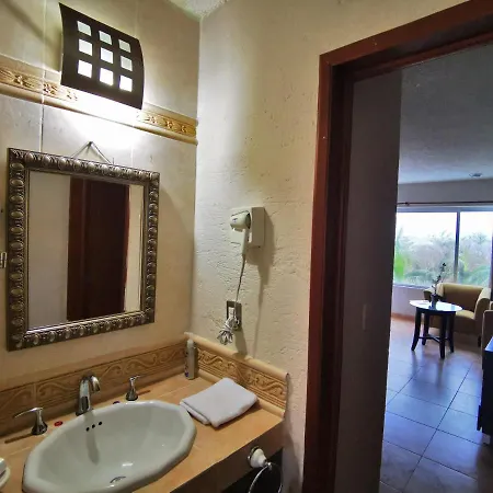 Brisas Beachfront Studios In Hotel Zone Cancun Exterior photo