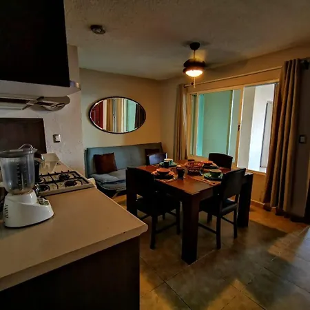 Brisas Beachfront Studios In Hotel Zone Cancun Room photo