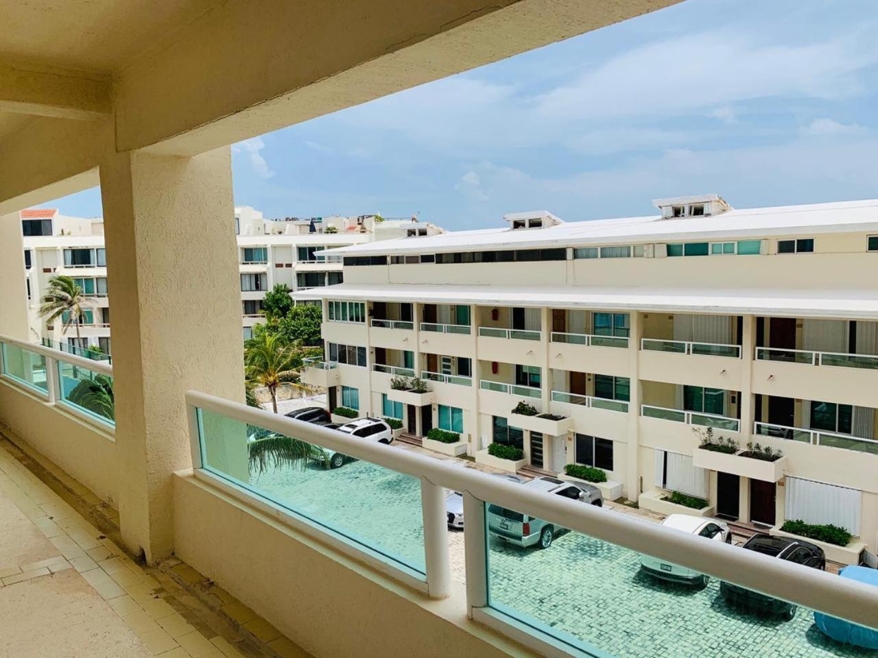 Brisas Beachfront In Zone Apartamento